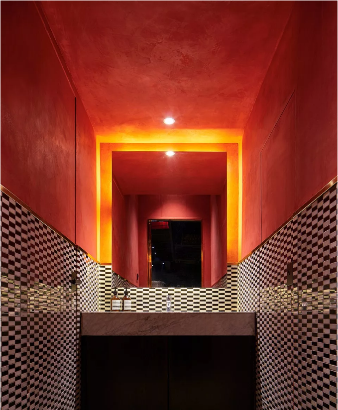 威尼斯泥與威士忌，此刻為你醉倒