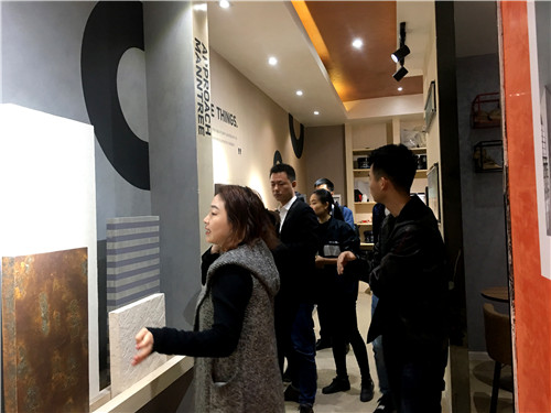 攜手共贏，共話未來，巴德士集團(tuán)蒞臨萬磊參觀指導(dǎo)